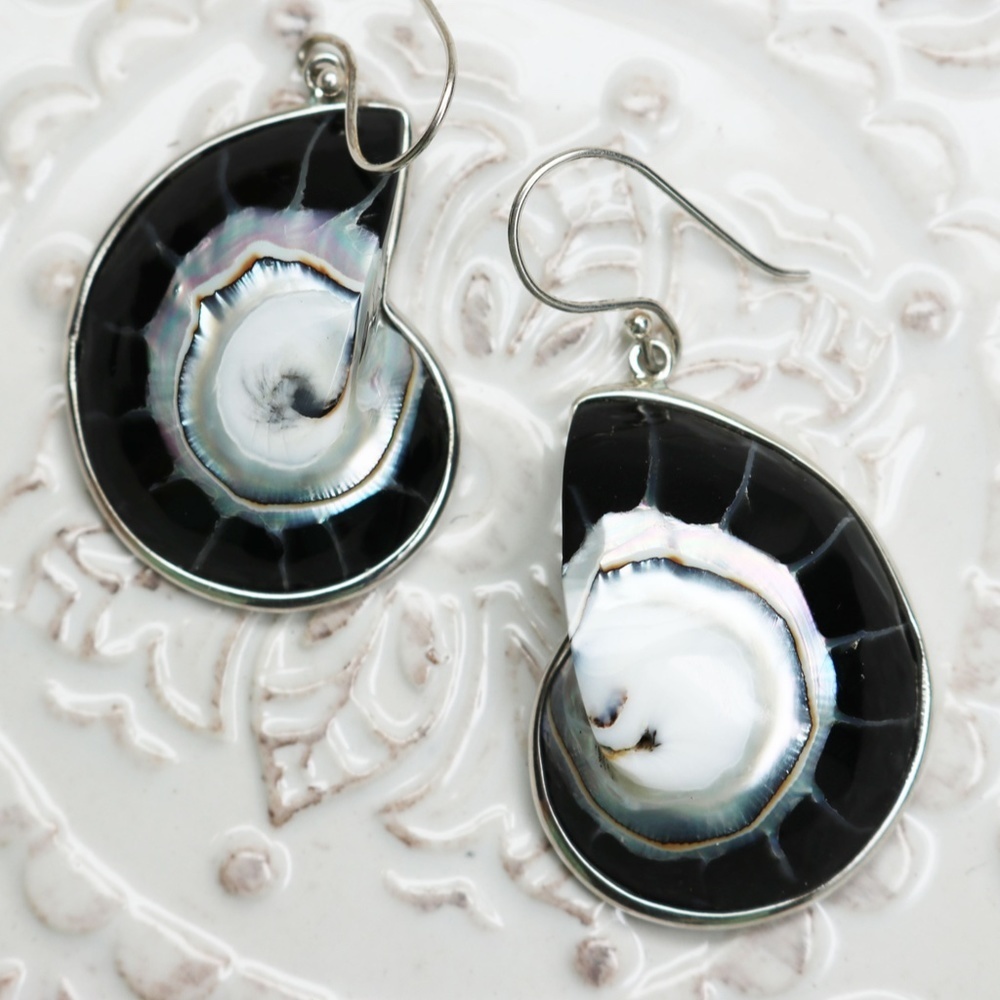 NEW! Black & Silver French Wire Seashell Earrings - Picture 3 of 15